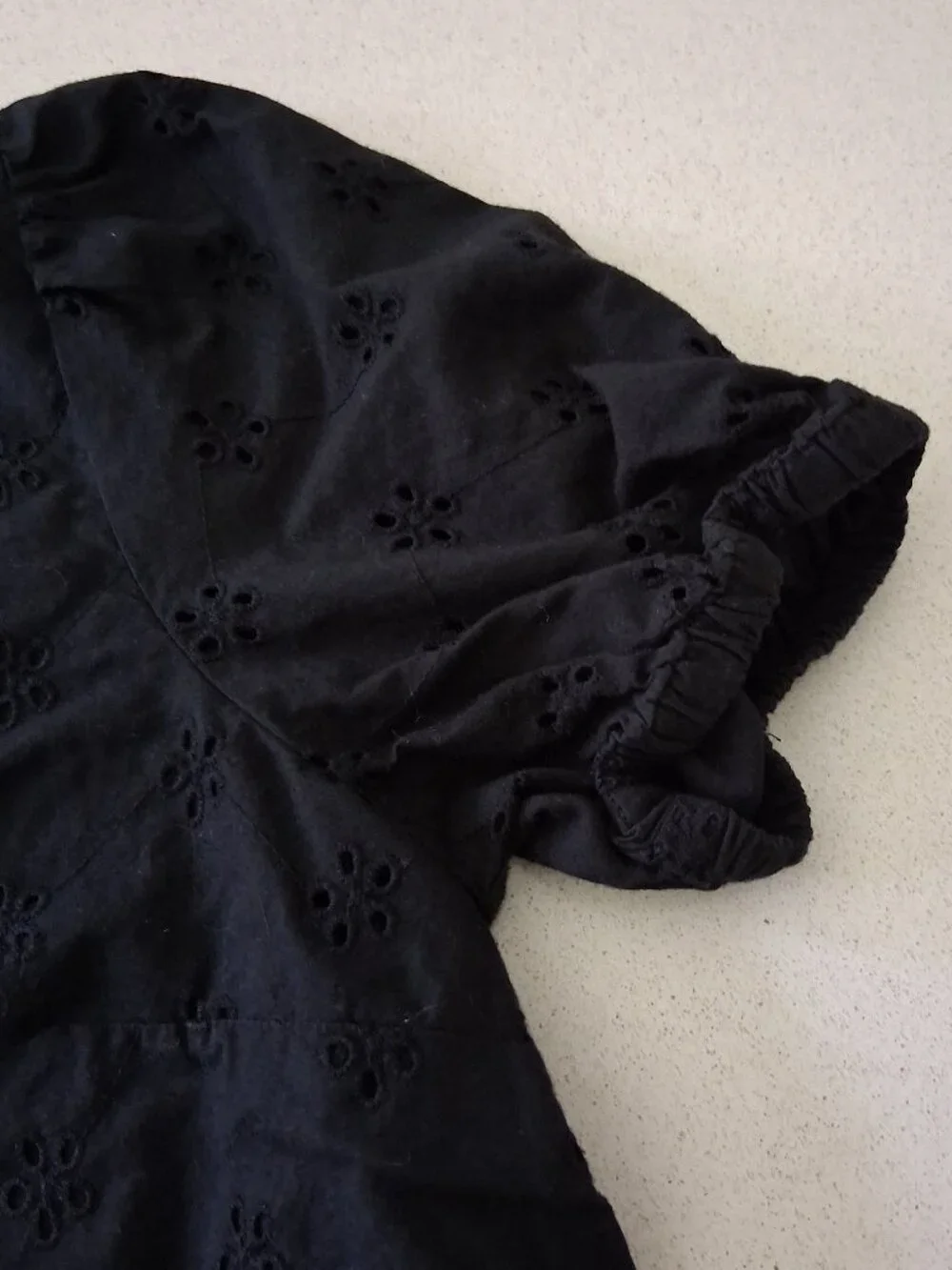 J. Crew Black Eyelet Puff Sleeve Button Down Blouse Women's Size XS